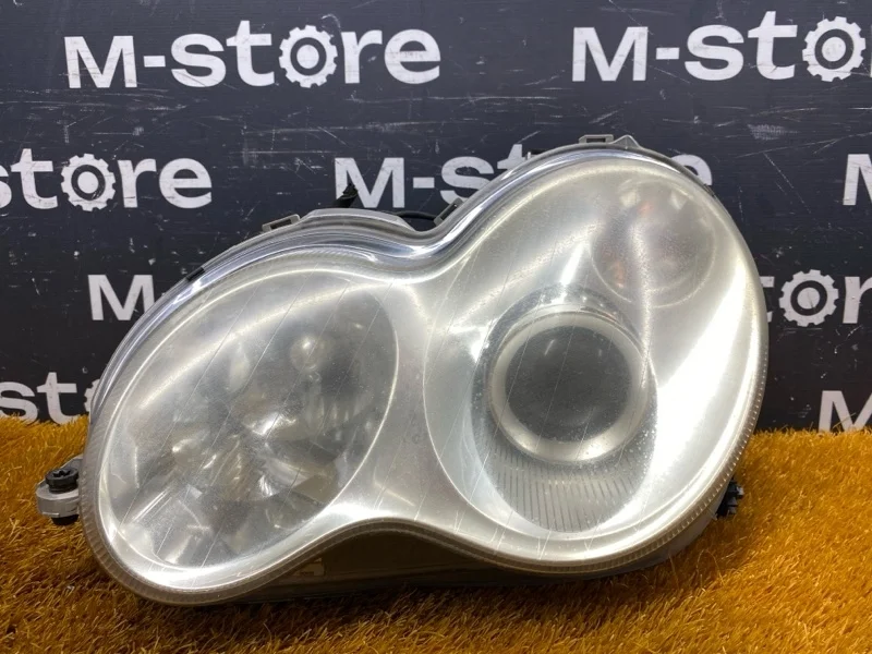 Фара Mercedes-Benz C-Class 2006 A2038201959 W203 271.940, левая