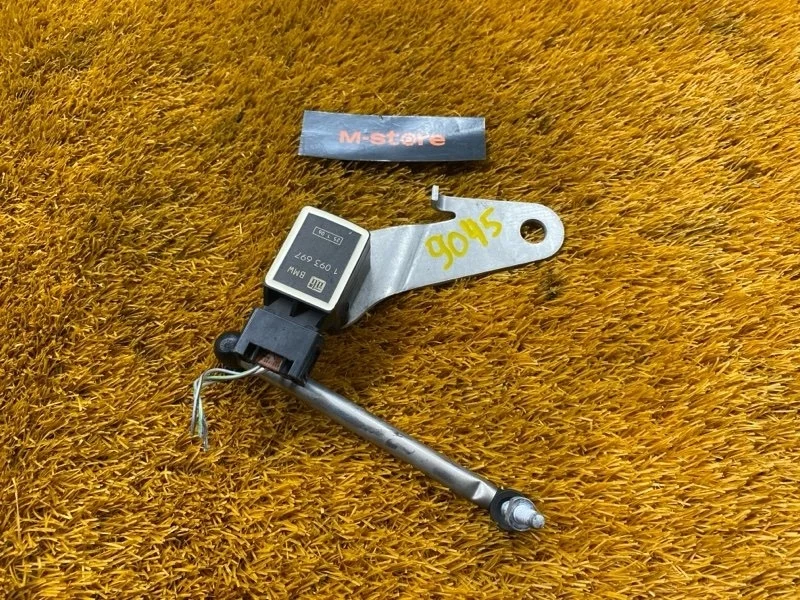 Датчик высоты дорожного просвета Bmw 5-Series 2006 1093697 E60 N52B25A, задний правый