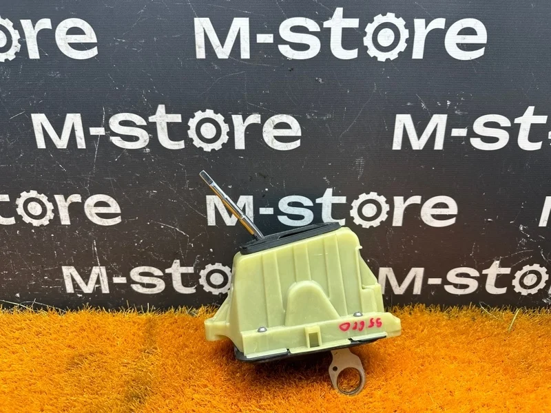 Селектор АКПП Mercedes-Benz C-Class 2010 A2042675824 W204 271.860