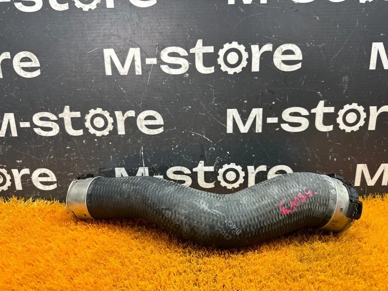 Патрубок интеркулера Bmw 5-Series 2012 13717612095 F10 N20B20A