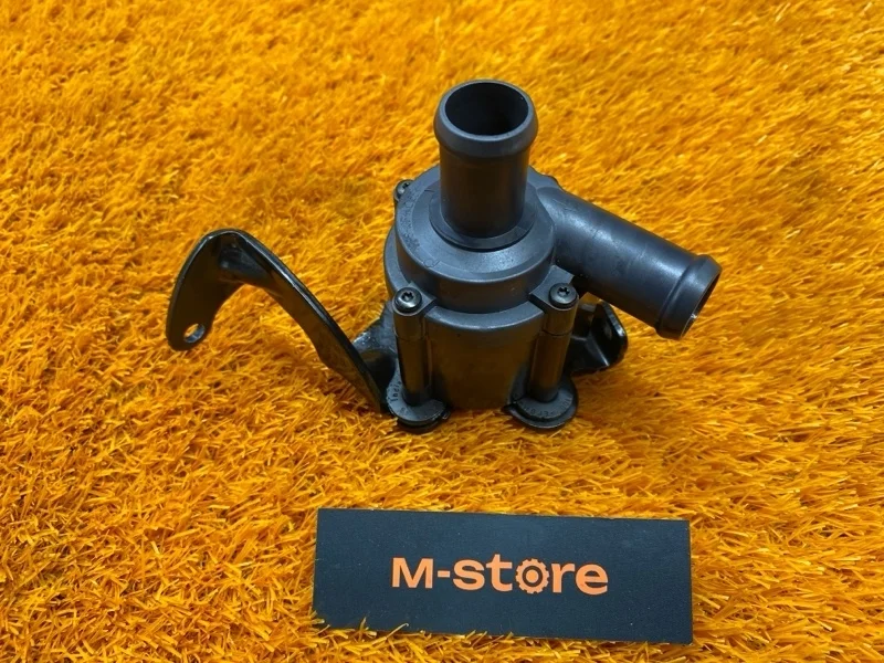 Помпа дополнительная Audi A4 2013 06D121601 B8/8K CDN