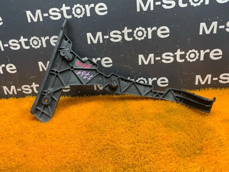 Крепление бампера Audi Q5 2009 8R0807453C 8R CAL, заднее левое