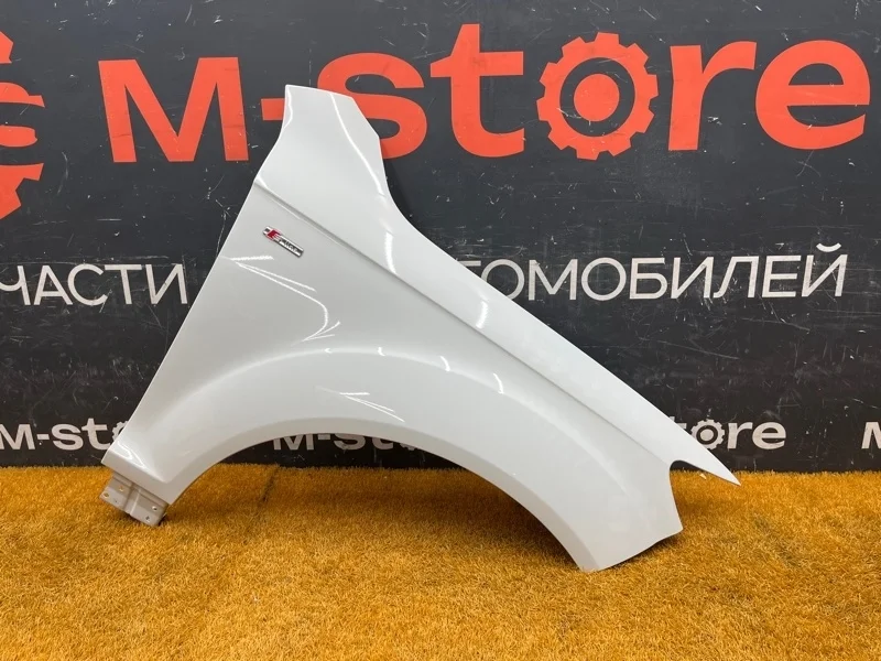 Крыло Audi Q7 2012 4L0821102 4LB CJT, переднее правое