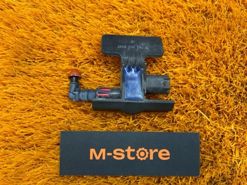 Форсунка омывателя Mercedes-Benz M-Class 2006 A1648600347 W164 272.967