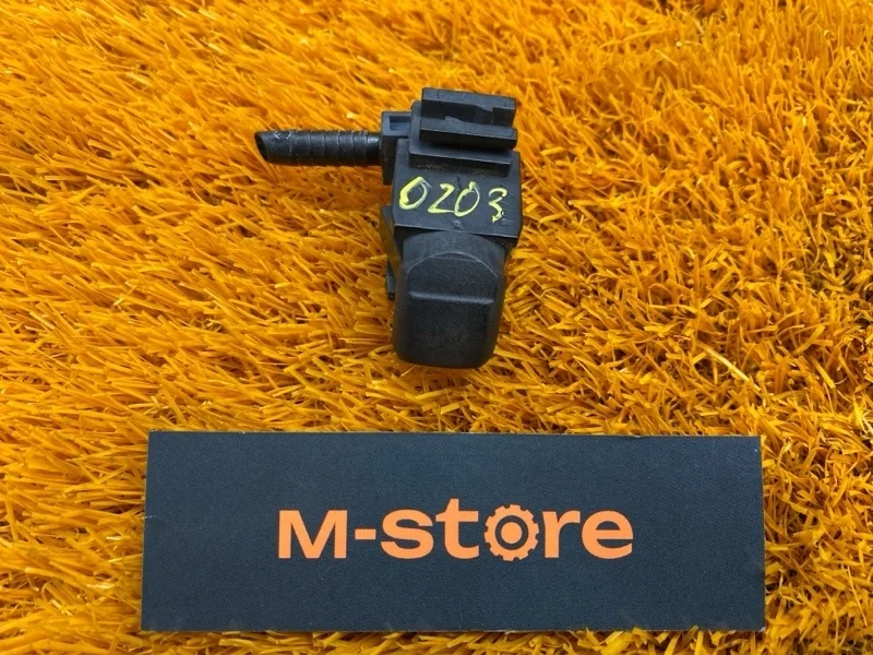 Форсунка омывателя Mercedes-Benz E-Class 2008 A2118601347 W211 272.922