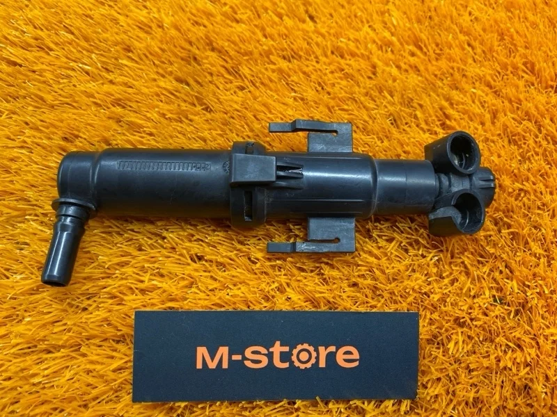 Форсунка омывателя фары BMW 5-Series 2012 61677149886 F10 N20B20B, правая