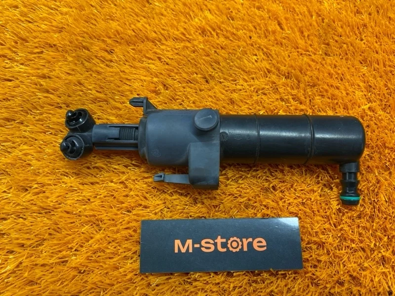 Форсунка омывателя фары Mercedes-Benz C-Class 2010 A2048600447 W204 271.860, правая