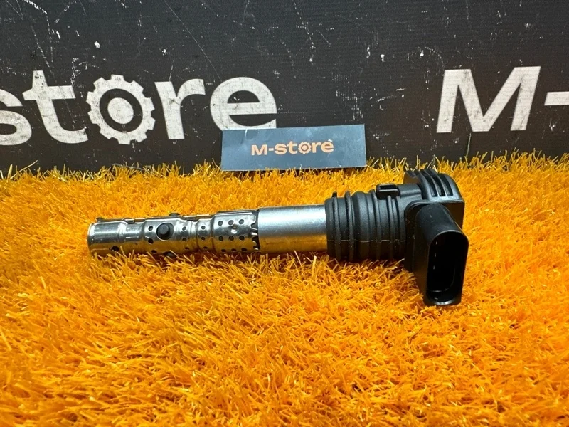 Катушка зажигания Audi A4 2007 06B905115R B7/8E ALT