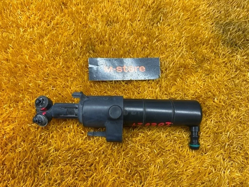 Форсунка омывателя фары Mercedes-Benz C-Class 2009 A2048600447 W204 271.950, правая