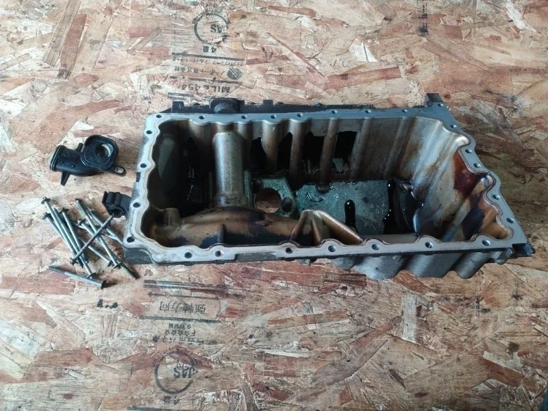 Поддон двигателя BMW X1 2014 E84