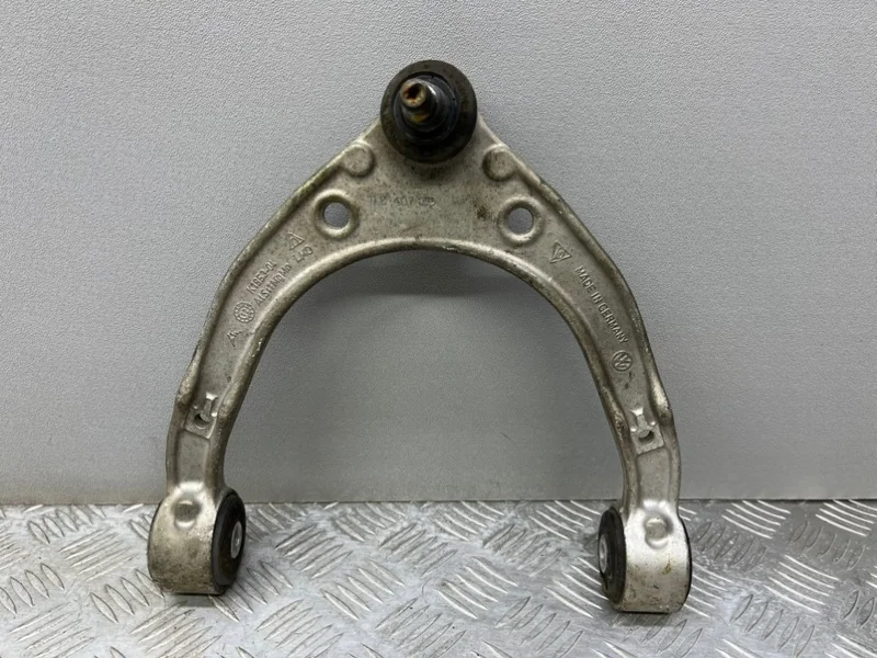 Рычаг верхний Audi Q7 4L