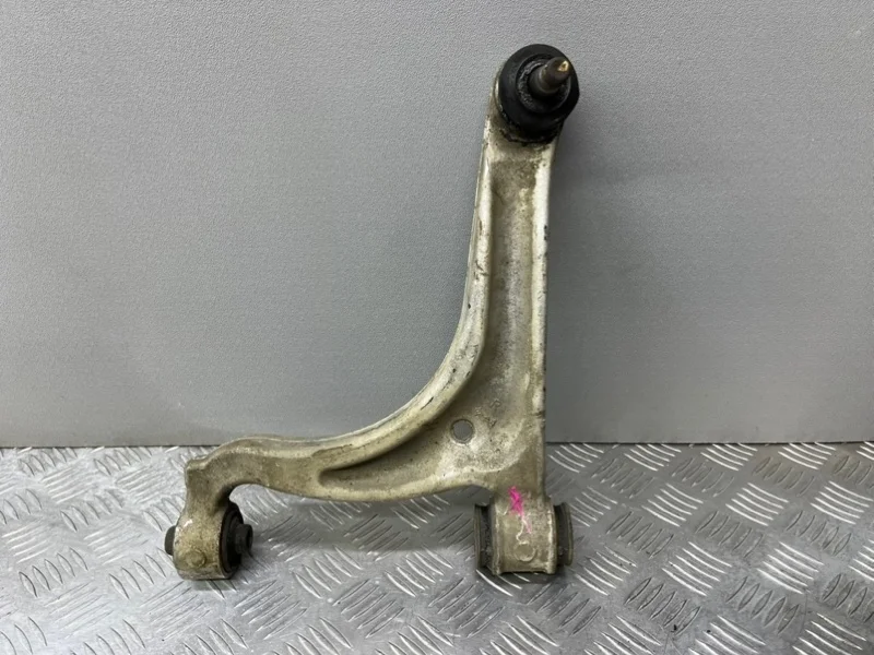 Рычаг верхний Lexus SC430 UZZ40