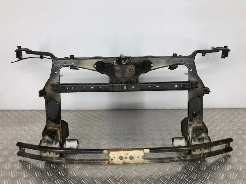 Передняя панель Suzuki Grand Vitara TD