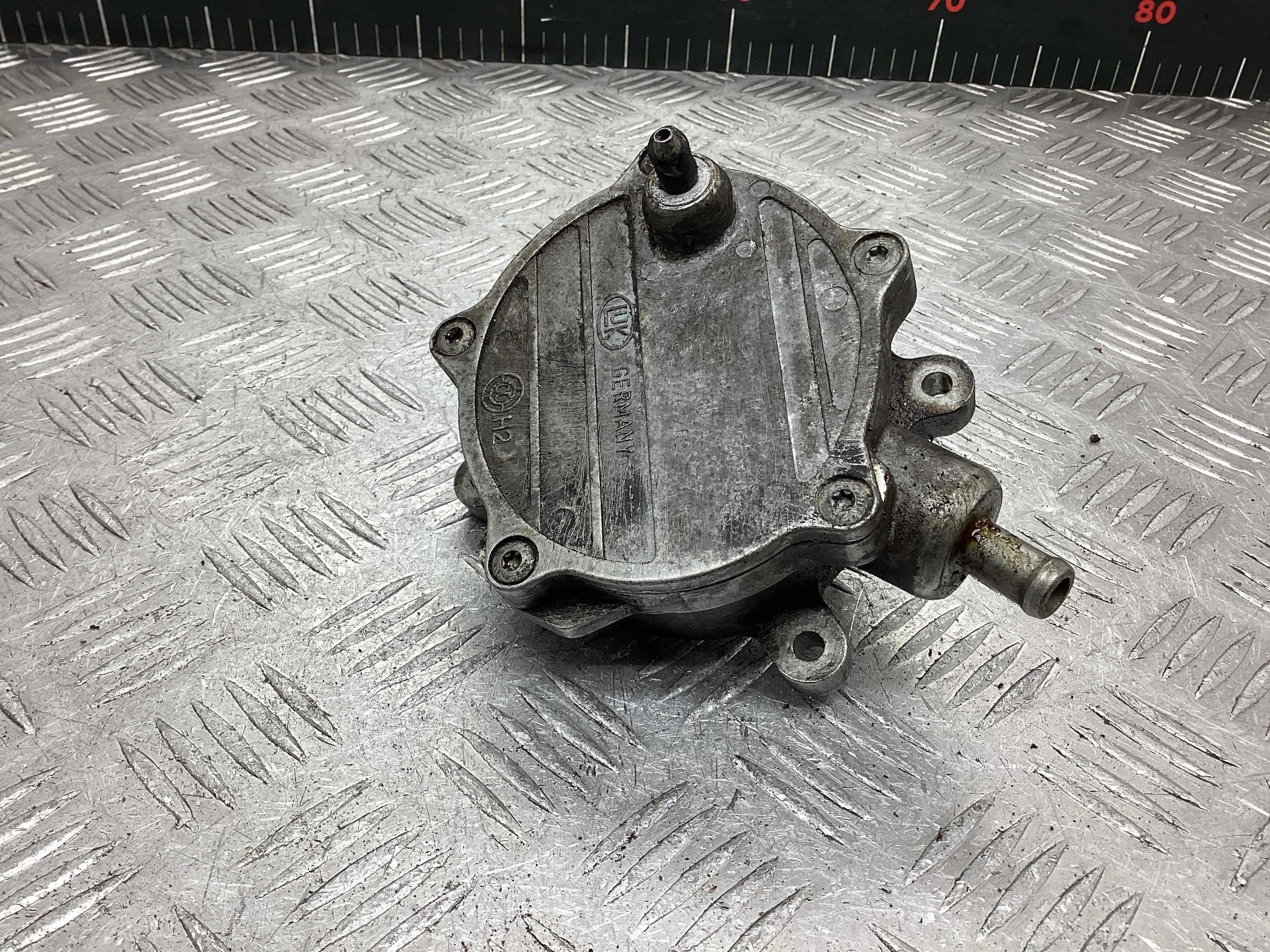 Насос вакуумный BMW 7-Series (E65/66) 2001-2008  2001 3,6 Бензин АКПП Седан.