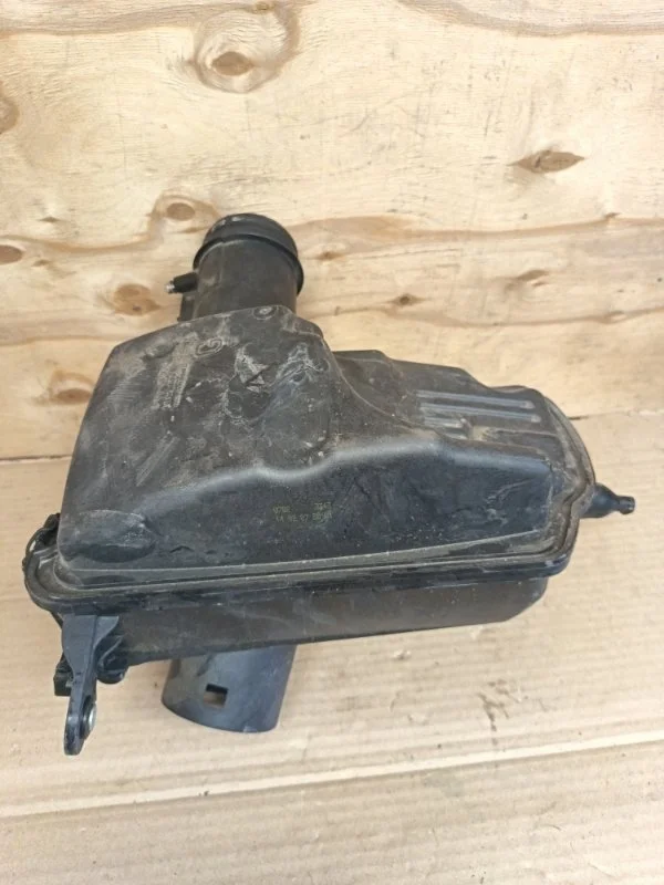 Корпус воздушного фильтра Nissan Dualis 2007 NJ10