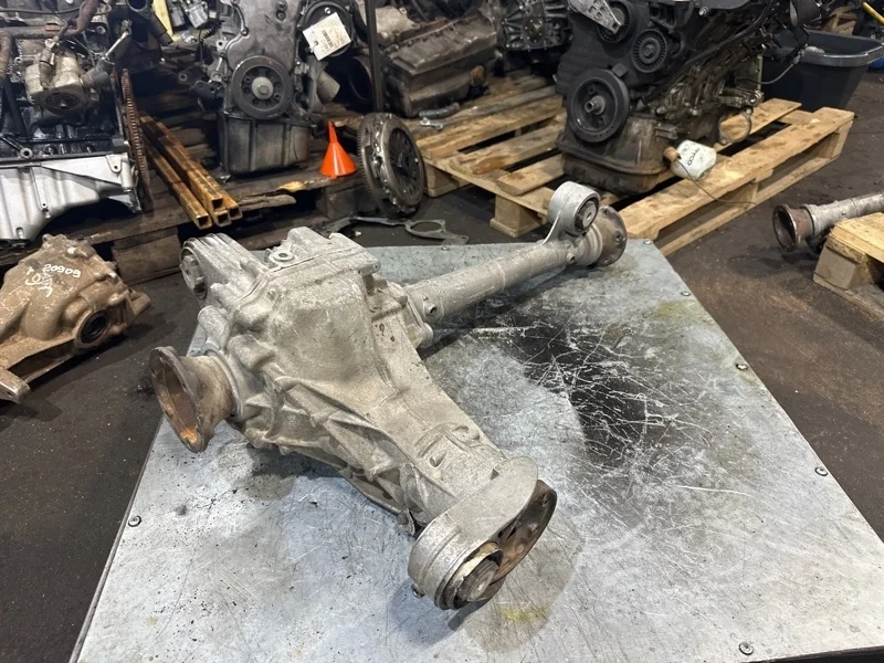 Редуктор Volkswagen Touareg 0AA409507D 3.2, передний