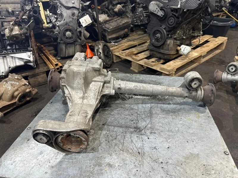 Редуктор Volkswagen Touareg 0AA409507D 3.2, передний