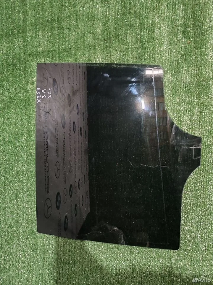 Стекло заднее левое mercedes glc x253 22г,в