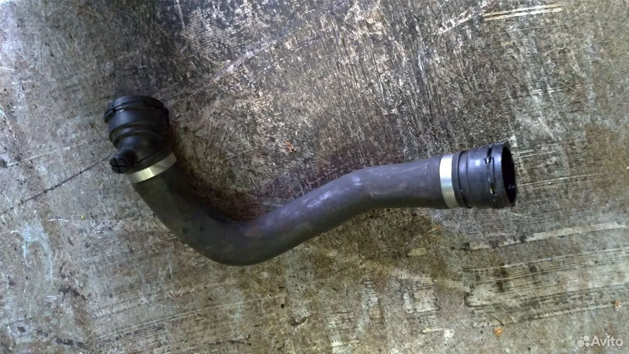 Патрубок охлаждения bmw f30 n20 17127596838