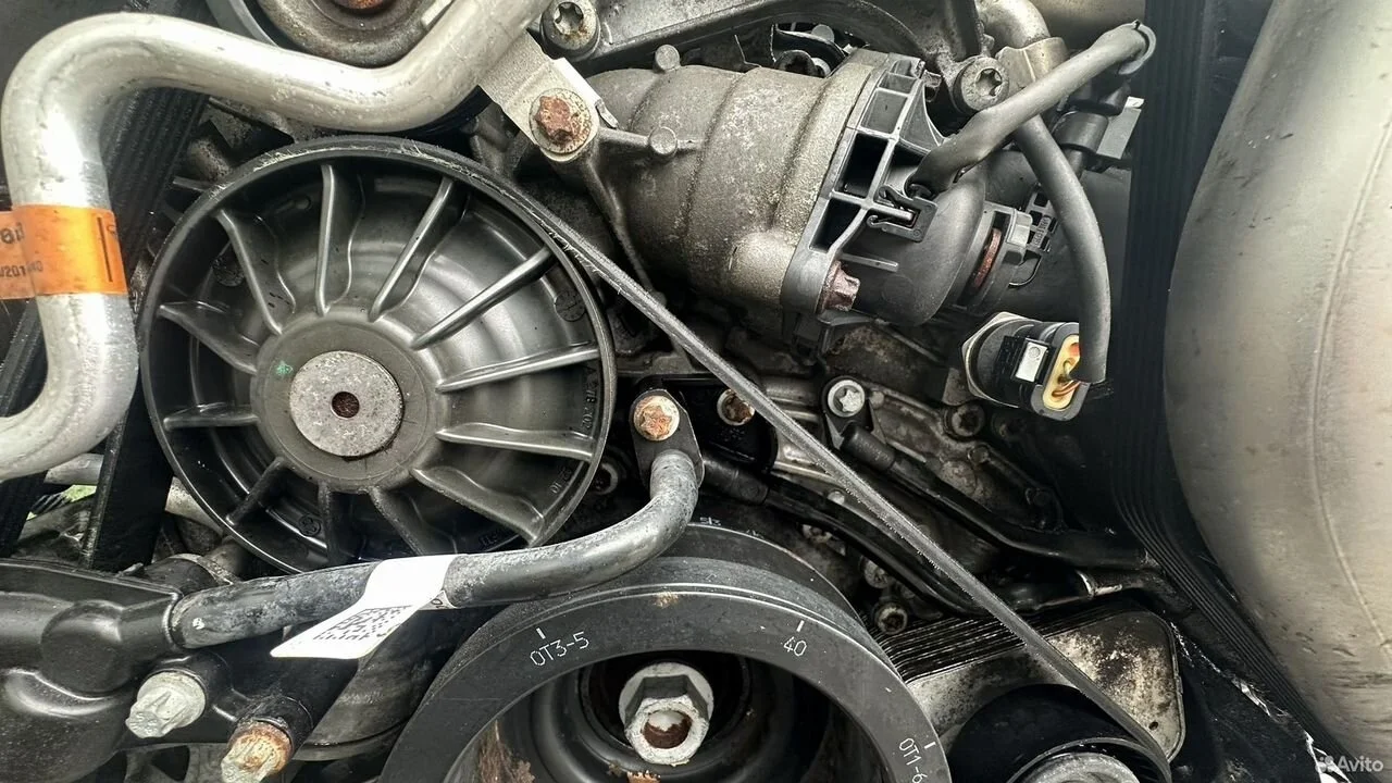 Водяная помпа с термостатом m278 mercedes