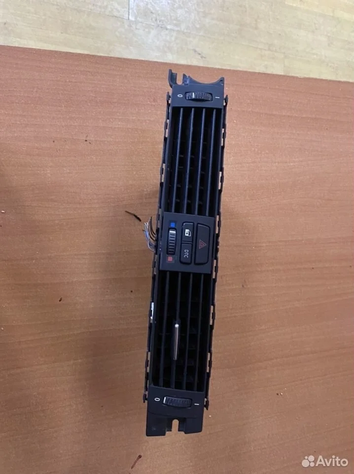 Вентиляционная решетка средняя bmw 64229130458