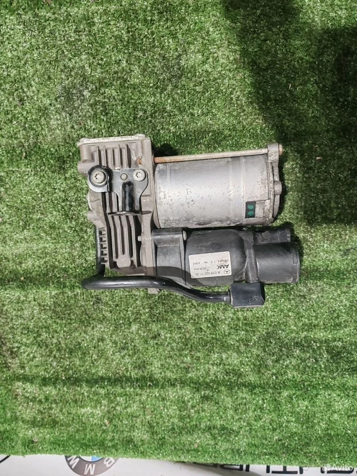 Компрессор пневмоподвески mercedes a0993200104