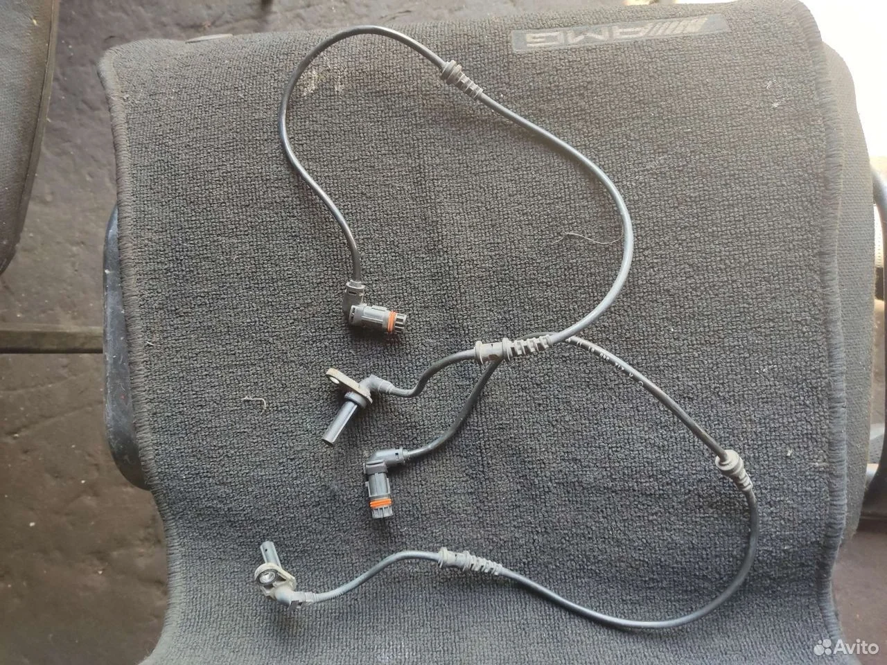 Передний датчик abs mercedes w212