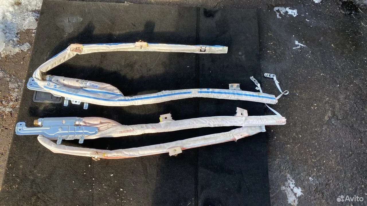 Шторка безопасности левая боковая на bmw f10