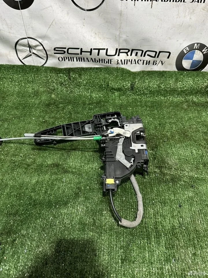 Замок двери передний правый mercedes v-class w447