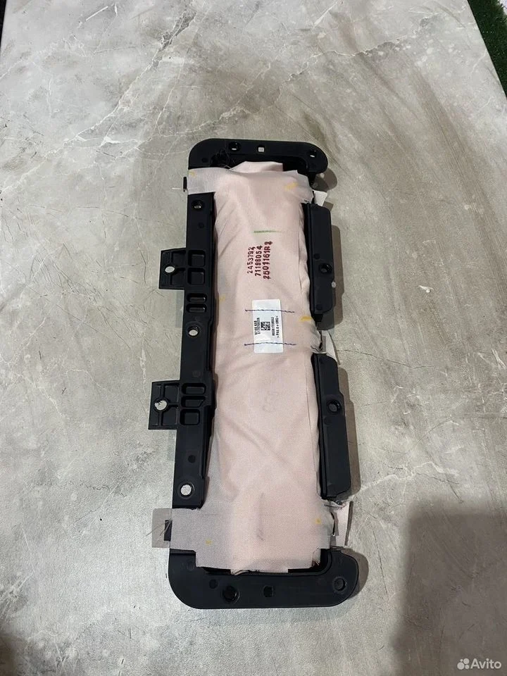 Подушка безопасности в колени мерседес w166