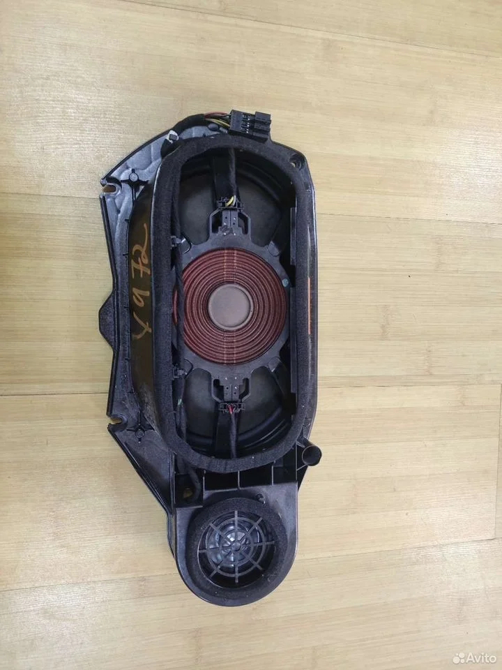 Сабвуфер harman cardon mercedes a2128202302