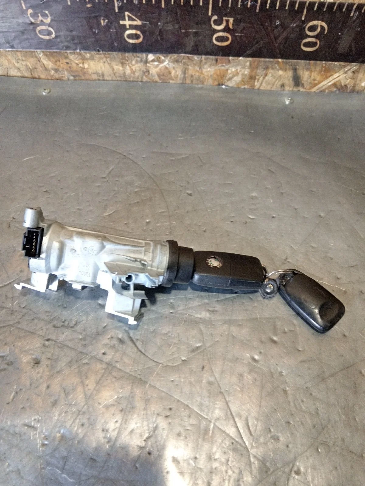 Замок зажигания Skoda Octavia II рестайлинг (2008—2013) 2010 1Z/F9R