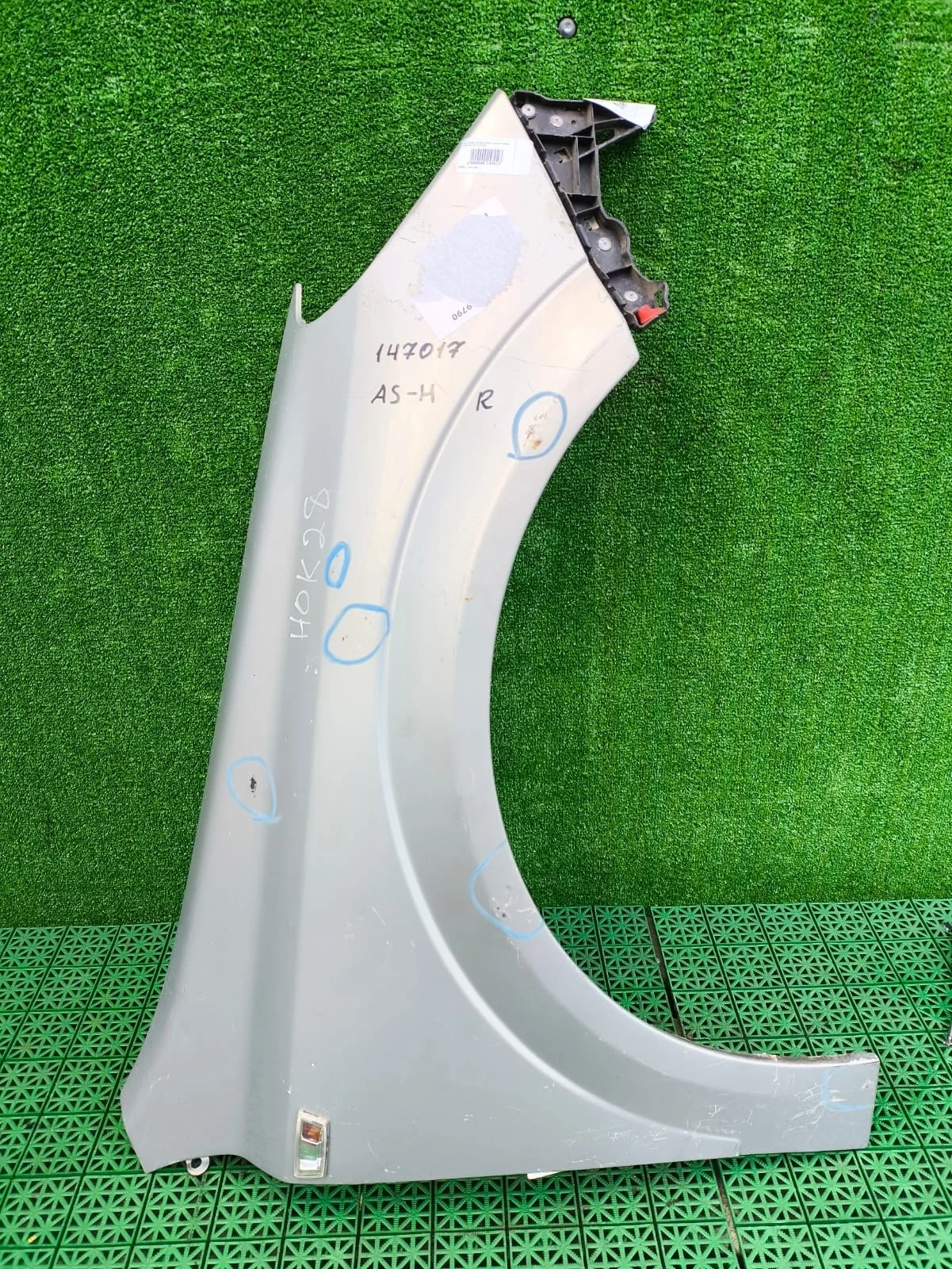 Крыло OPEL ASTRA H 2004- переднее правое серое б/у ASTRA H(2004-2014)