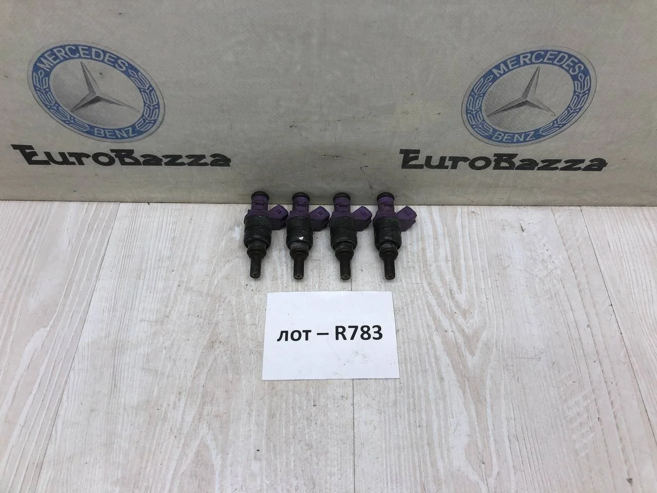 Топливная форсунка Mercedes М111