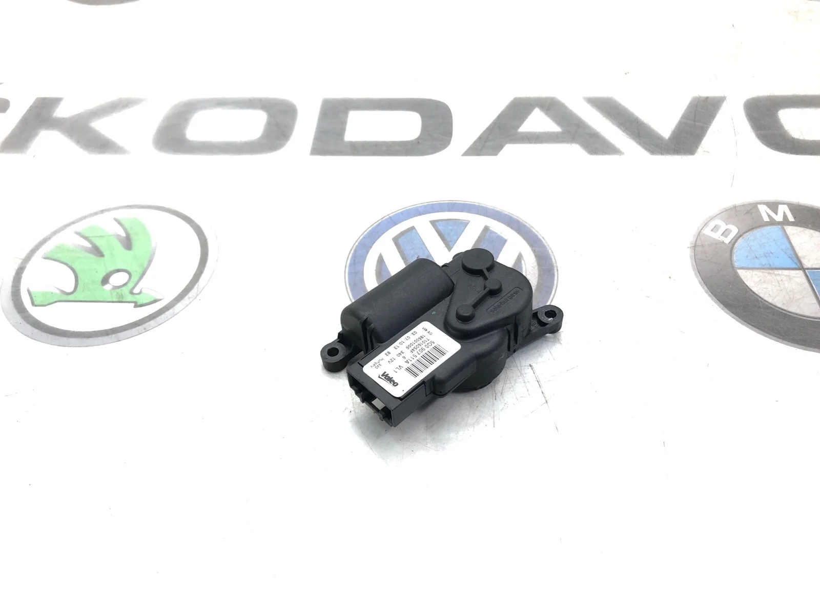 Сервопривод заслонки печки Skoda Octavia 5Q0907511A A7 (5E)