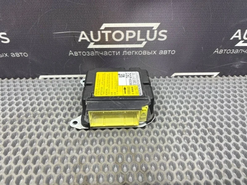 Блок управления SRS Mitsubishi Outlander 3 2013 8635A282 КРОССОВЕР 2.0 4B11