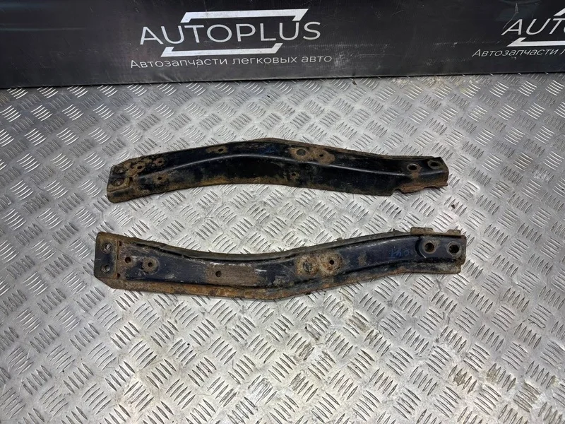 Балка продольная под ДВС Mitsubishi Outlander 3 2013 5220F591 КРОССОВЕР 2.0 4B11, передняя