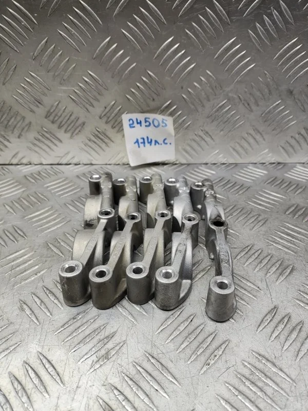 Бугель распредвала Nissan Pathfinder 11039EB30A R51 YD25 DDTI