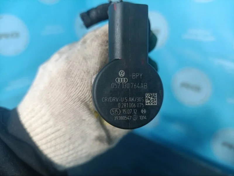 Топливная рейка Volkswagen Tiguan 11.09.2012 03L130089J NF CFFB