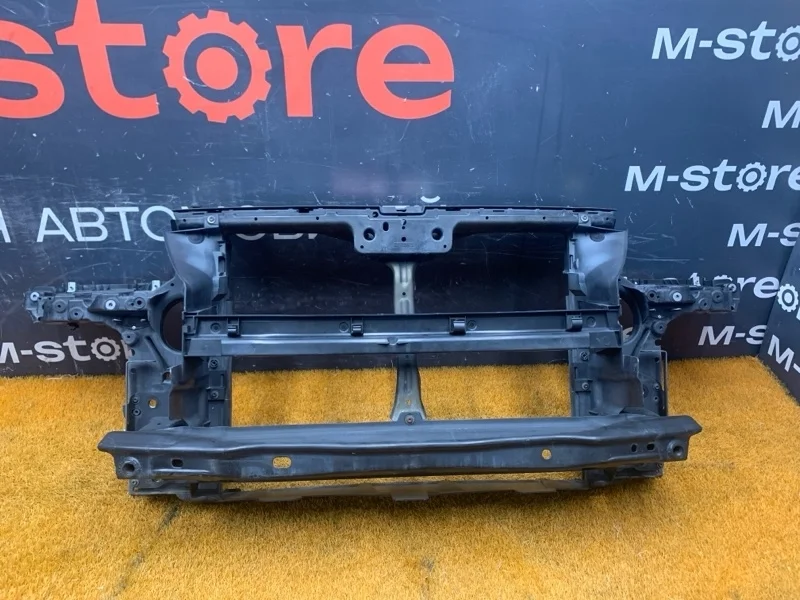 Рамка радиатора Volkswagen Touareg 2008 7L0805594R 7L BHK