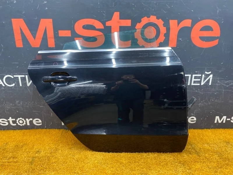 Дверь Audi A5 2010 8T8833052D 8T CDN, задняя правая