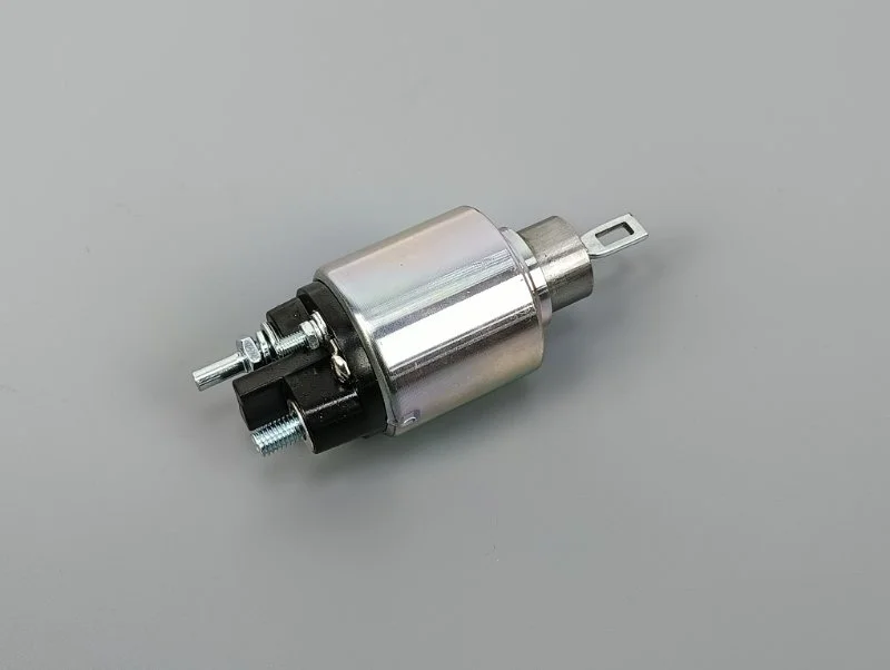 Втягивающее реле стартера Renault