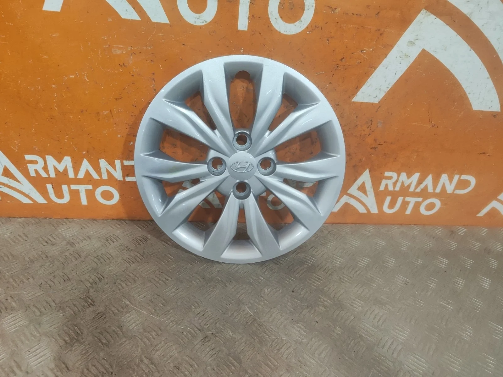 Колпак Hyundai Solaris 2