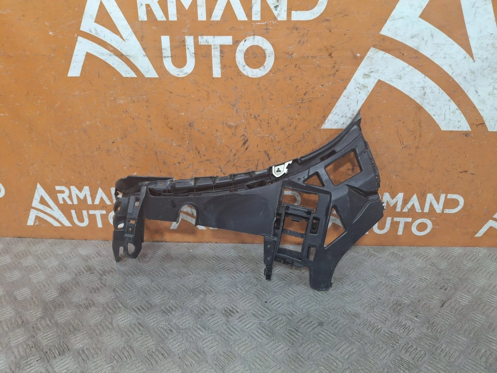 Кронштейн бампера Mercedes GLE-Class 2018-нв V167