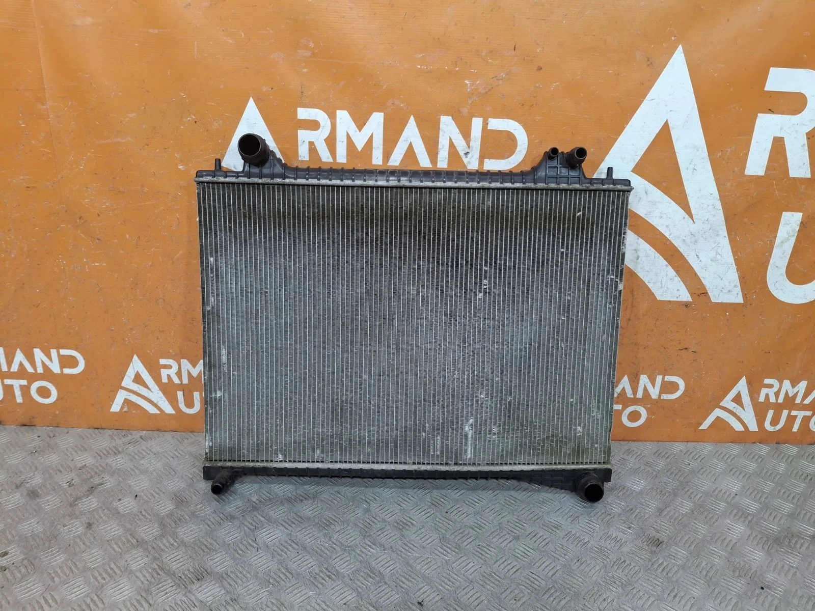 Радиатор двигателя (двс) Land Rover Range Velar 2017-нв L560