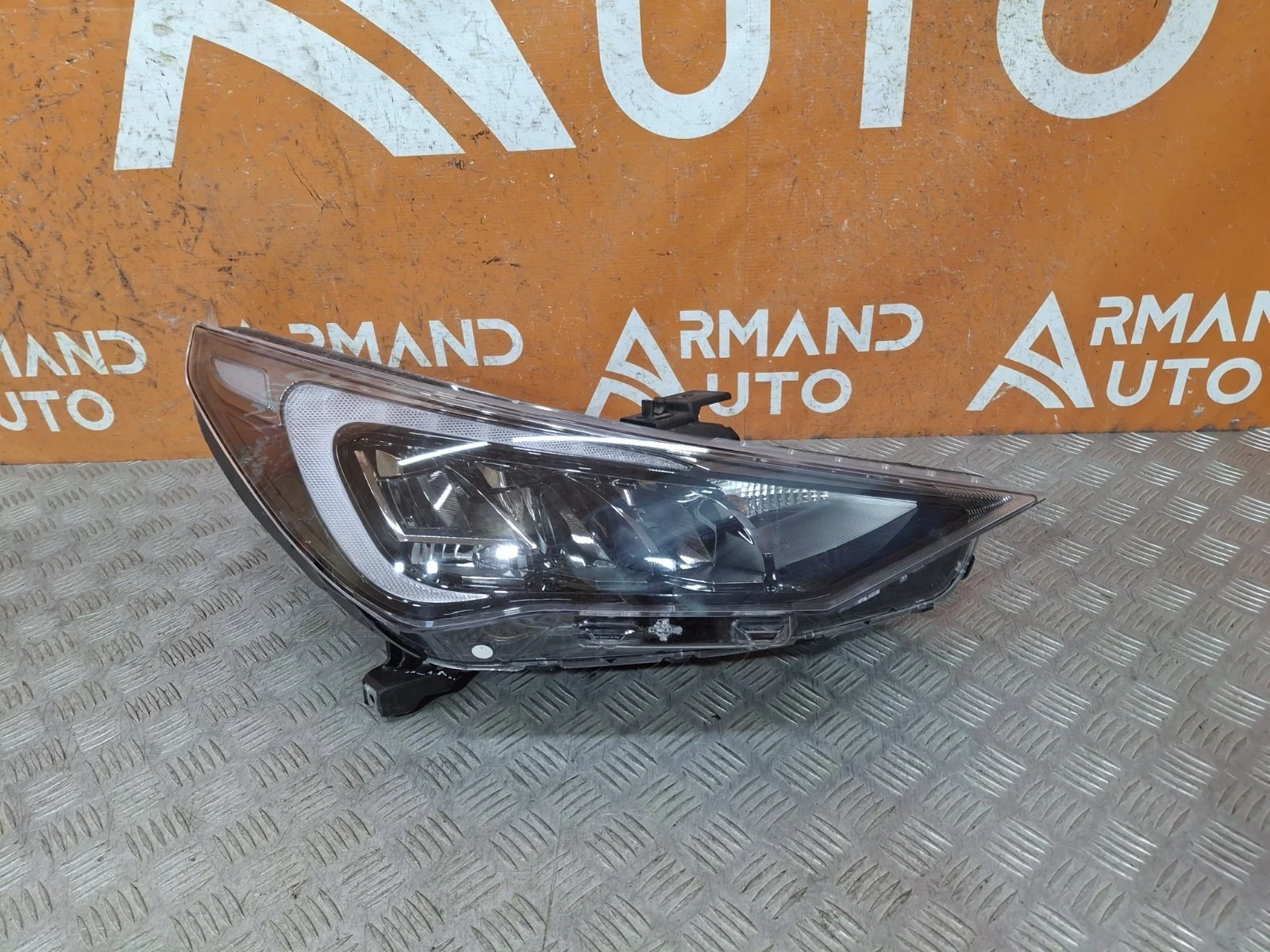 Фара Hyundai Solaris 2020-нв