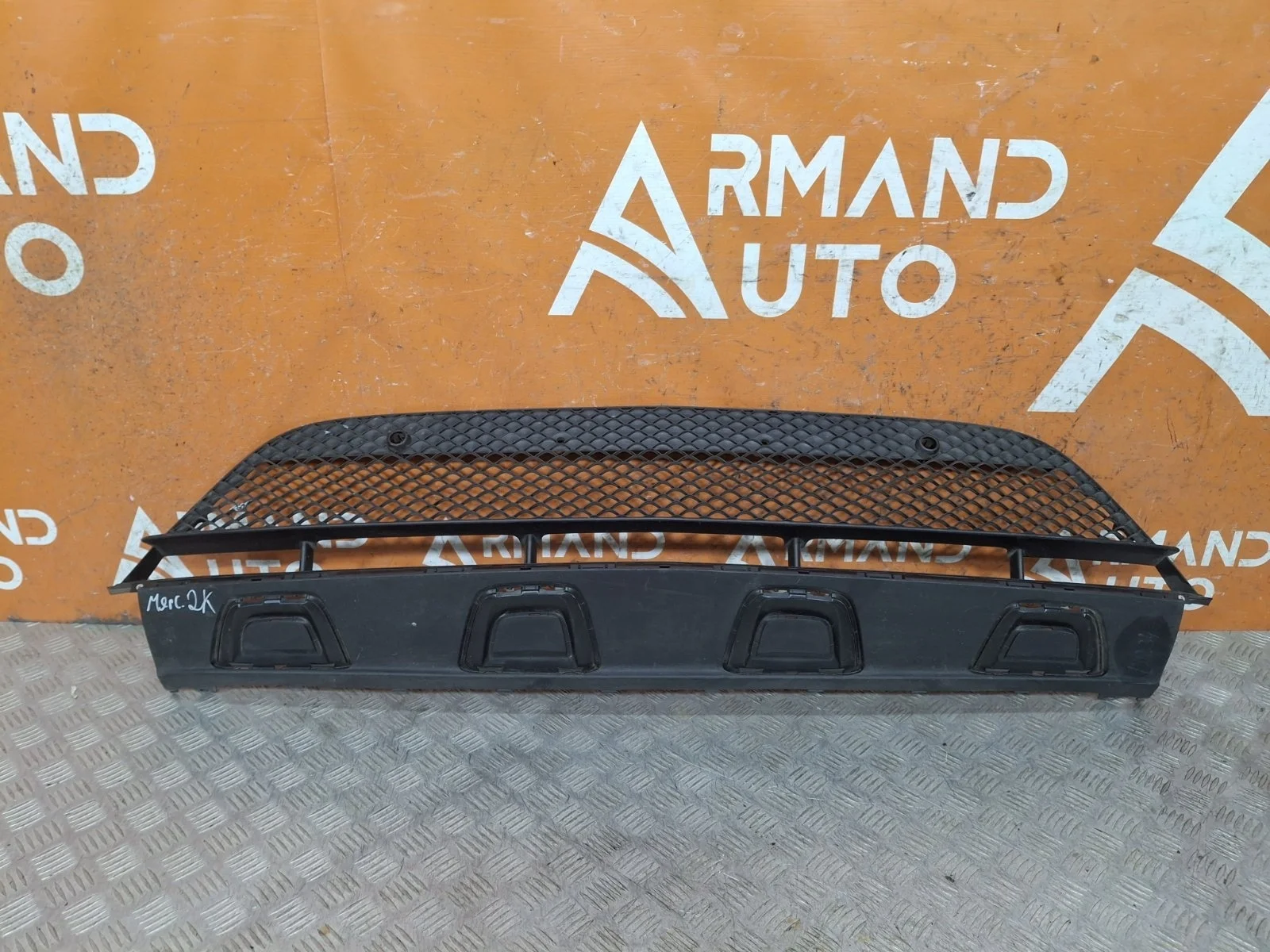 Решетка бампера Mercedes GLC-Class 2015-2019 X253