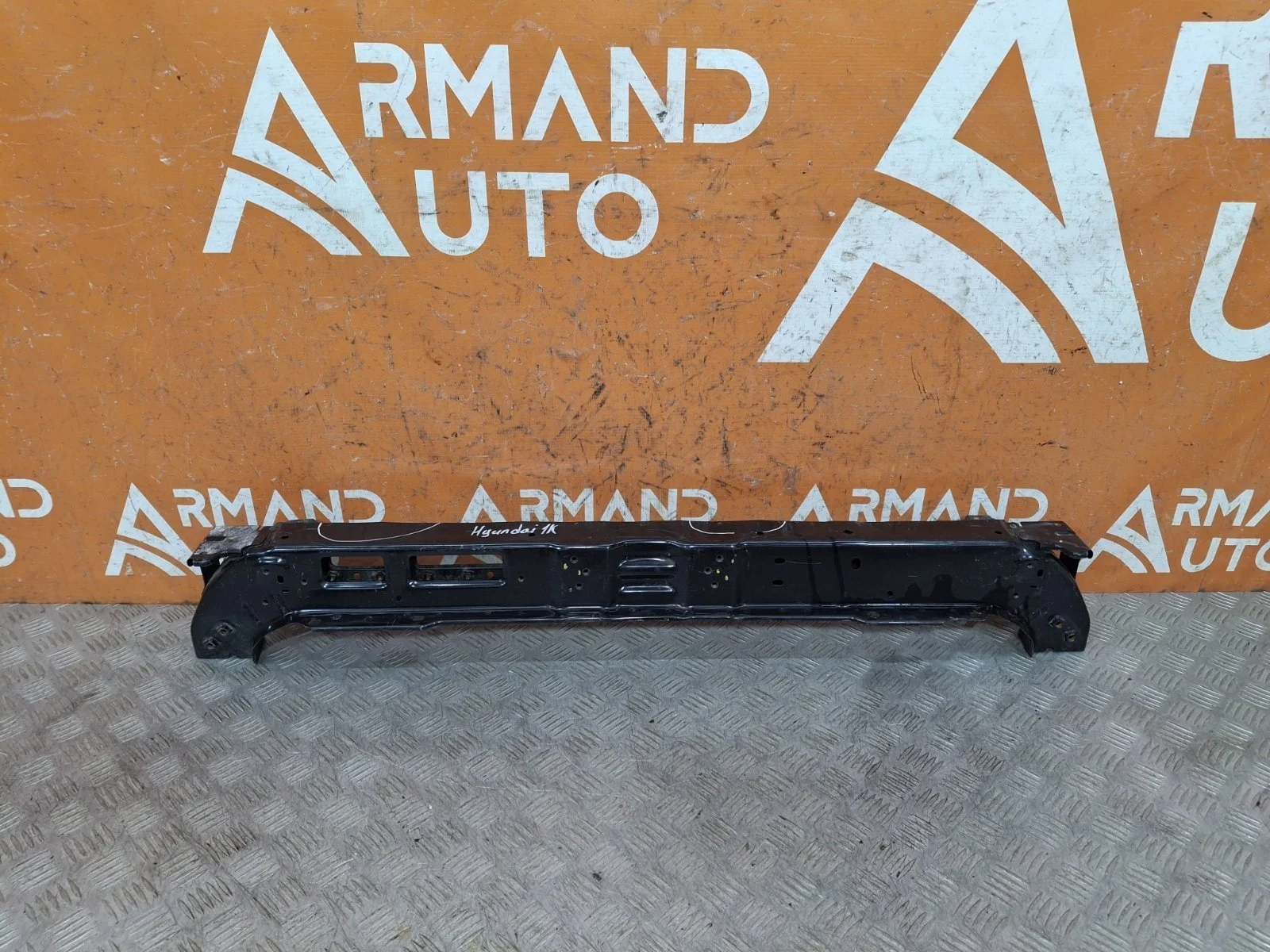 Панель передняя (суппорт радиатора) верхняя Hyundai Tucson 2015-2021 3