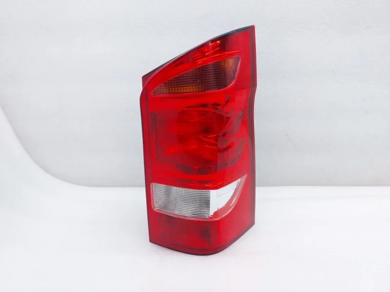 Фонарь Mercedes-Benz Vito 2015 W447