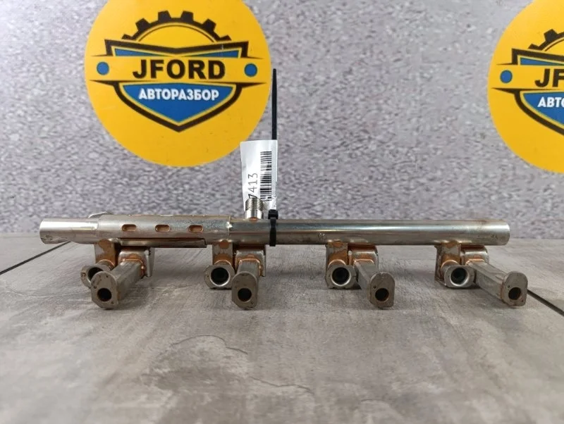 Рампа топливная Volvo V40 2013 MV